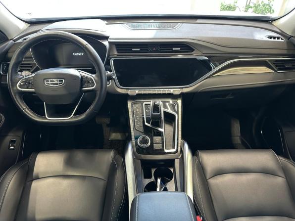 Geely Atlas Pro с пробегом 2023 года, цена 1 820 000 рублей, 42313 км, внедорожник, Автокод Объявления