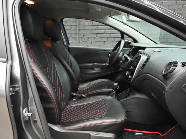 Renault Kaptur I с пробегом 2019 года, цена 1 648 000 рублей, 99983 км, внедорожник, Автокод Объявления