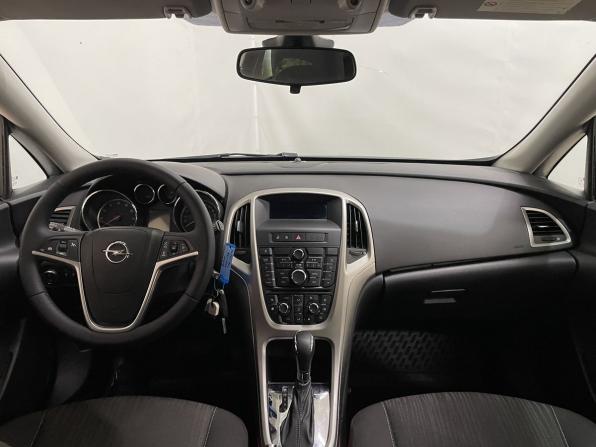 Opel Astra J с пробегом 2011 года, цена 800 000 рублей, 150587 км, хэтчбек, Автокод Объявления