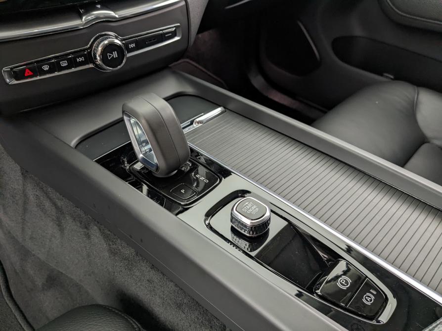Volvo XC60 II Рестайлинг Москва  - изображение 27