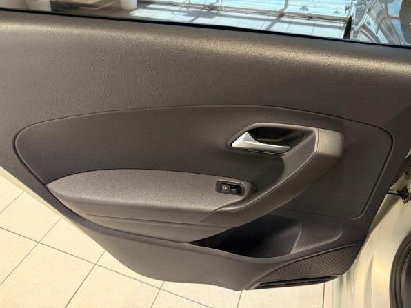 Volkswagen Polo V с пробегом 2013 года, цена 837 000 рублей, 91000 км, седан, Автокод Объявления