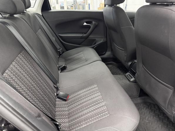 Volkswagen Polo V Рестайлинг с пробегом 2016 года, цена 1 190 000 рублей, 115687 км, седан, Автокод Объявления