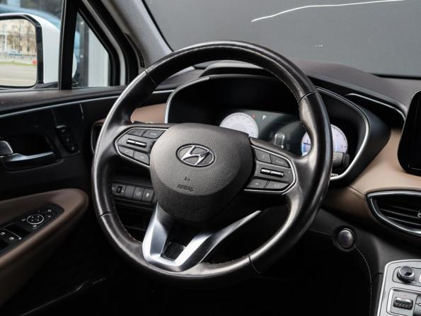 Hyundai Santa Fe IV Рестайлинг с пробегом 2022 года, цена 3 270 000 рублей, 89977 км, внедорожник, Автокод Объявления