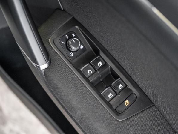 Volkswagen Touran II с пробегом 2016 года, цена 1 400 500 рублей, 135762 км, компактвэн, Автокод Объявления