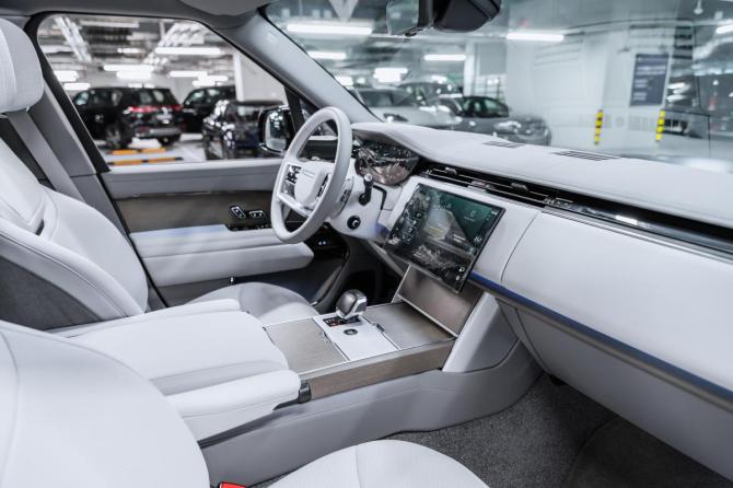 Новый Land Rover Range Rover V 2025 года, цена 35 500 000 рублей, внедорожник, Автокод Объявления