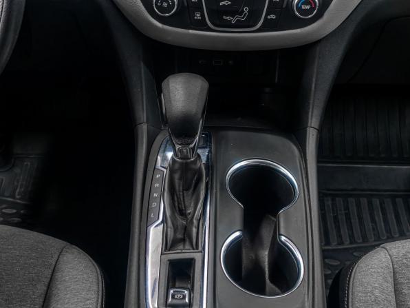 Chevrolet Equinox III Рестайлинг с пробегом 2022 года, цена 2 749 900 рублей, 113830 км, внедорожник, Автокод Объявления