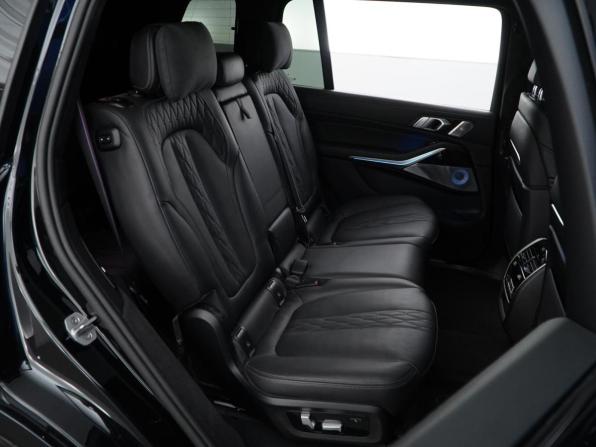 BMW X7 I (G07) Рестайлинг с пробегом 2024 года, цена 12 999 033 рубля, 70823 км, внедорожник, Автокод Объявления