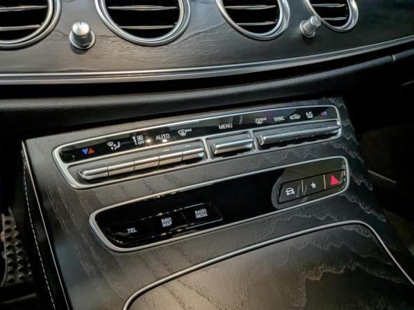 Mercedes-Benz E-Класс V (W213 S213 C238) Рестайлинг с пробегом 2020 года, цена 4 270 000 рублей, 64361 км, седан, Автокод Объявления