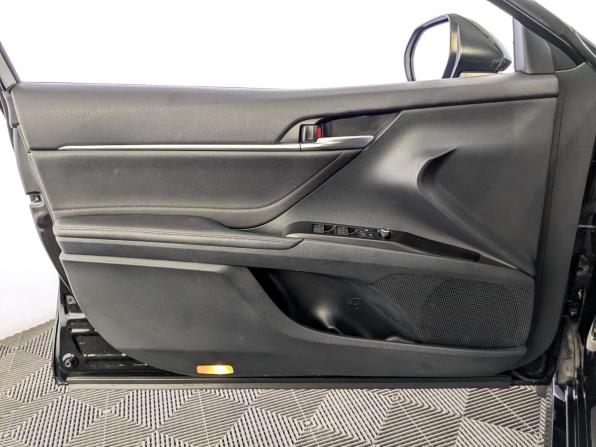Toyota Camry VIII (XV70) Рестайлинг с пробегом 2021 года, цена 3 737 500 рублей, 63156 км, седан, Автокод Объявления