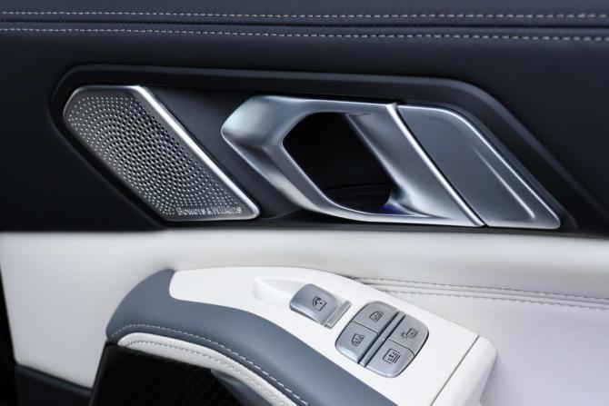 BMW X7 I (G07) Рестайлинг с пробегом 2023 года, цена 17 500 000 рублей, 37431 км, внедорожник, Автокод Объявления