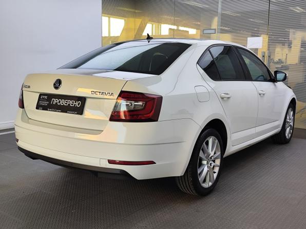 Skoda Octavia III (A7) Рестайлинг с пробегом 2017 года, цена 2 105 000 рублей, 39120 км, лифтбек, Автокод Объявления
