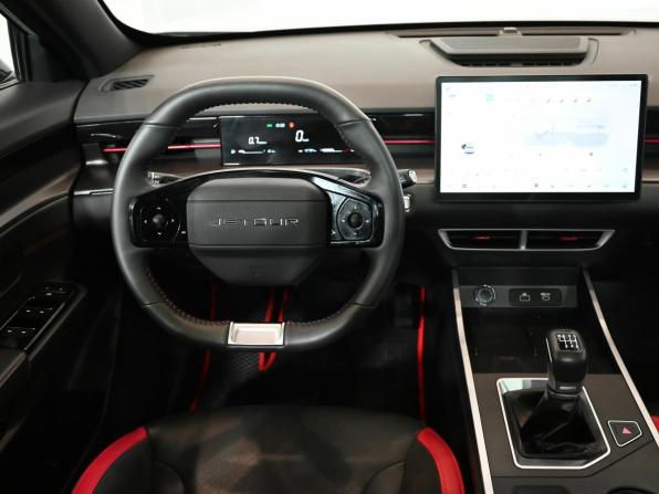 JETOUR DASHING I с пробегом 2024 года, цена 1 720 000 рублей, 42777 км, внедорожник, Автокод Объявления