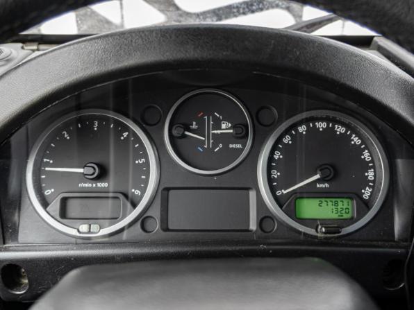 Land Rover Defender I Рестайлинг с пробегом 2009 года, цена 1 969 000 рублей, 277871 км, внедорожник, Автокод Объявления