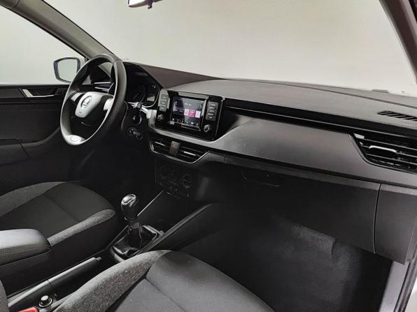 Skoda Rapid II с пробегом 2021 года, цена 1 375 000 рублей, 140000 км, лифтбек, Автокод Объявления