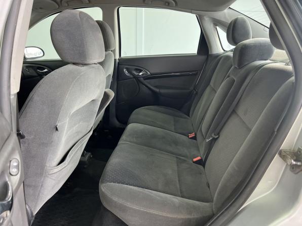 Ford Focus I Рестайлинг с пробегом 2004 года, цена 309 000 рублей, 307401 км, седан, Автокод Объявления