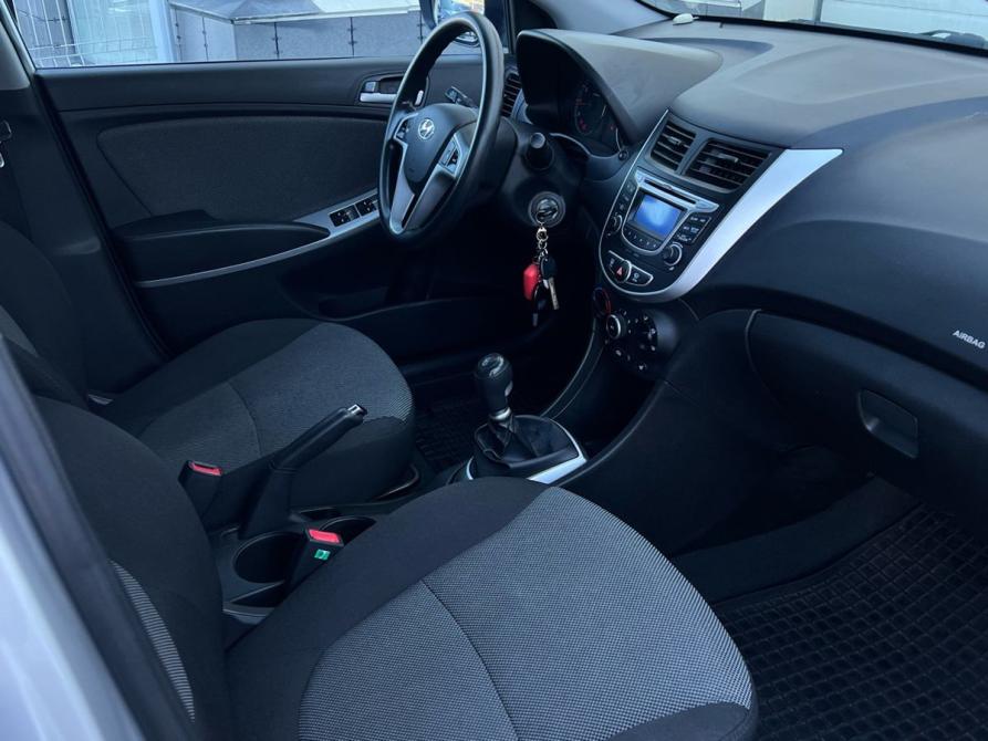 Hyundai Solaris I Волгоград  - изображение 17