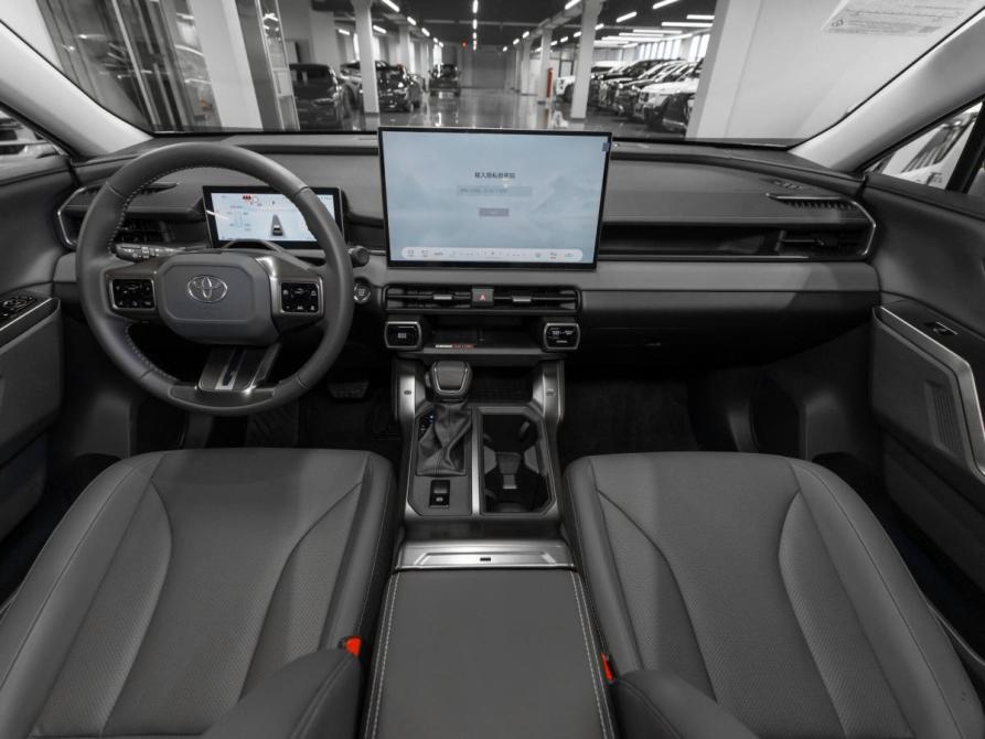 Toyota RAV4 VI (XA60) Москва  - изображение 8