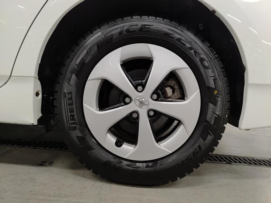 Toyota Prius III Рестайлинг (XW30) Казань  - изображение 22