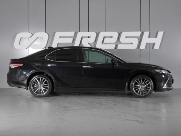 Toyota Camry VIII (XV70) Рестайлинг с пробегом 2023 года, цена 3 490 000 рублей, 40267 км, седан, Автокод Объявления