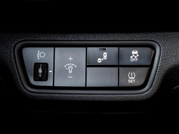 Kia Cerato IV с пробегом 2019 года, цена 1 980 000 рублей, 111775 км, седан, Автокод Объявления