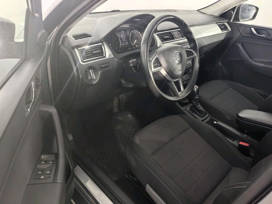 Skoda Rapid I Санкт-Петербург  - изображение 9