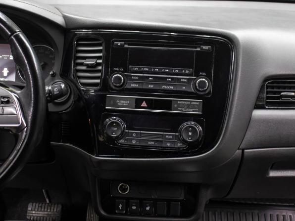Mitsubishi Outlander III Рестайлинг 3 с пробегом 2019 года, цена 1 598 000 рублей, 252241 км, внедорожник, Автокод Объявления