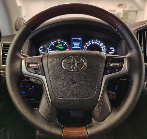 Toyota Land Cruiser 200 Series Рестайлинг 2 с пробегом 2016 года, цена 4 990 000 рублей, 128501 км, внедорожник, Автокод Объявления