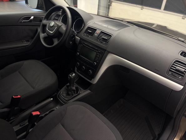 Skoda Yeti I с пробегом 2011 года, цена 587 900 рублей, 212095 км, внедорожник, Автокод Объявления