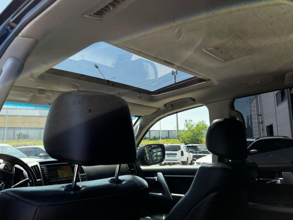 Toyota Land Cruiser 200 Series Рестайлинг 1 с пробегом 2014 года, цена 3 443 300 рублей, 260000 км, внедорожник, Автокод Объявления