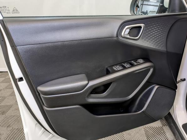 Kia Soul III с пробегом 2021 года, цена 2 200 000 рублей, 70331 км, хэтчбек, Автокод Объявления