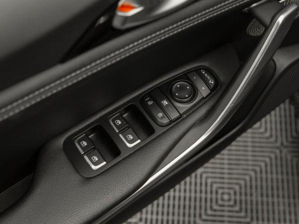 Kia Stinger I Рестайлинг с пробегом 2021 года, цена 2 850 000 рублей, 75542 км, лифтбек, Автокод Объявления