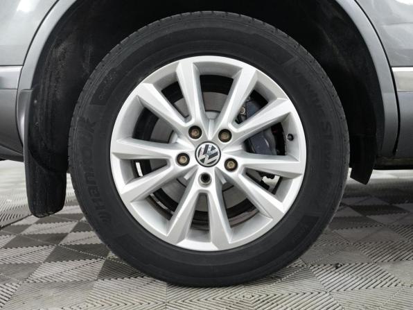 Volkswagen Touareg II Рестайлинг с пробегом 2015 года, цена 2 898 000 рублей, 129399 км, внедорожник, Автокод Объявления