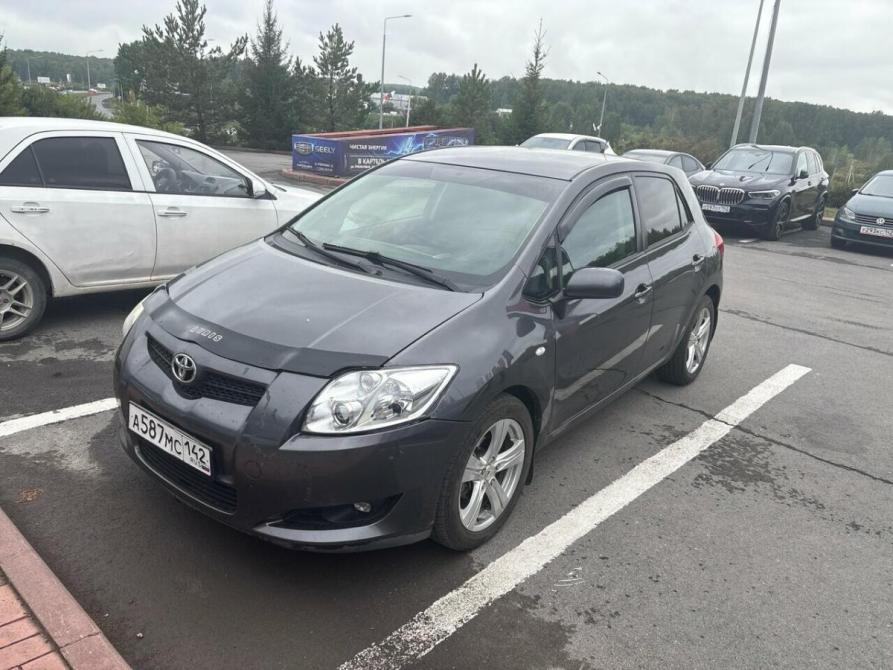 Toyota Auris I Кемерово  - изображение 6