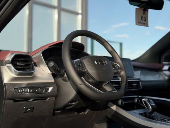 Geely Coolray I с пробегом 2021 года, цена 1 560 000 рублей, 84016 км, внедорожник, Автокод Объявления
