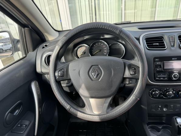 Renault Sandero II с пробегом 2017 года, цена 1 075 000 рублей, 57766 км, хэтчбек, Автокод Объявления