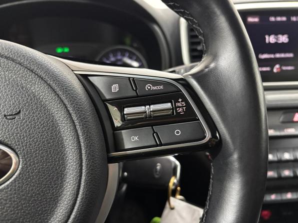 Kia Sportage IV Рестайлинг с пробегом 2020 года, цена 2 600 000 рублей, 99531 км, внедорожник, Автокод Объявления