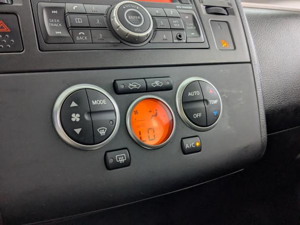 Nissan Tiida I Рестайлинг с пробегом 2012 года, цена 880 000 рублей, 158594 км, седан, Автокод Объявления