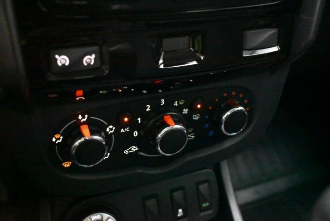 Renault Duster I Рестайлинг с пробегом 2017 года, цена 1 175 000 рублей, 184677 км, внедорожник, Автокод Объявления