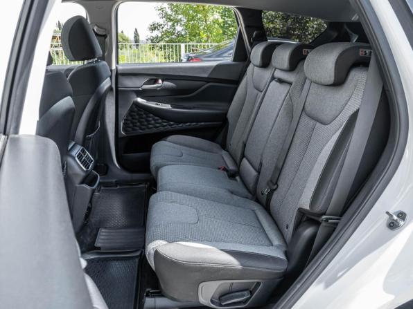 Hyundai Santa Fe IV с пробегом 2018 года, цена 2 479 000 рублей, 131884 км, внедорожник, Автокод Объявления