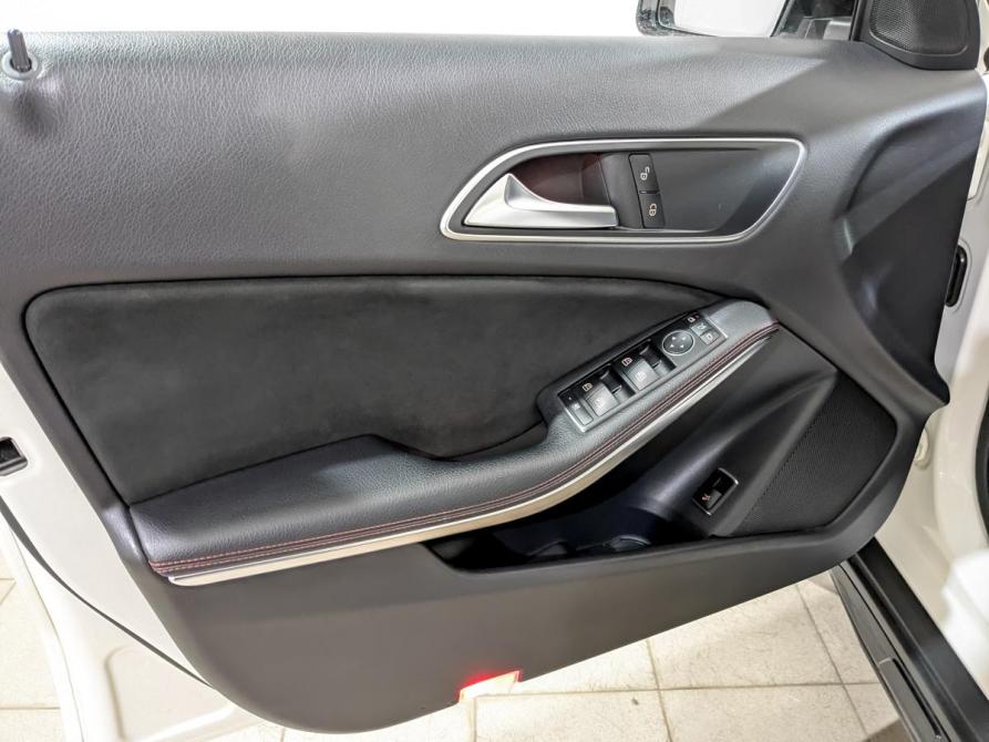 Mercedes-Benz GLA I (X156) Рестайлинг Химки  - изображение 19
