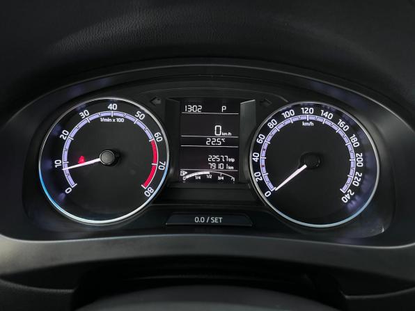 Skoda Rapid I Рестайлинг с пробегом 2019 года, цена 1 450 000 рублей, 79101 км, лифтбек, Автокод Объявления