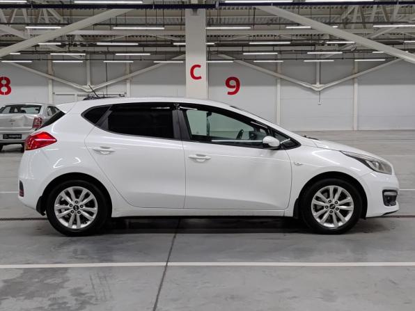 Kia Ceed II Рестайлинг с пробегом 2016 года, цена 1 400 000 рублей, 117171 км, хэтчбек, Автокод Объявления