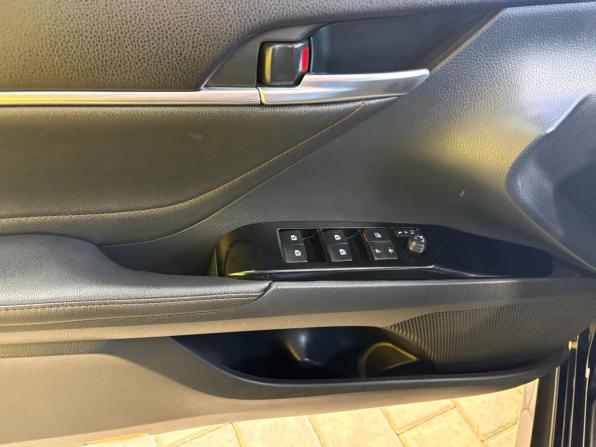 Toyota Camry VIII (XV70) с пробегом 2019 года, цена 2 429 000 рублей, 99990 км, седан, Автокод Объявления