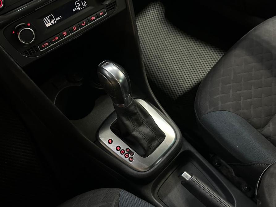 Volkswagen Polo V Рестайлинг Санкт-Петербург  - изображение 18