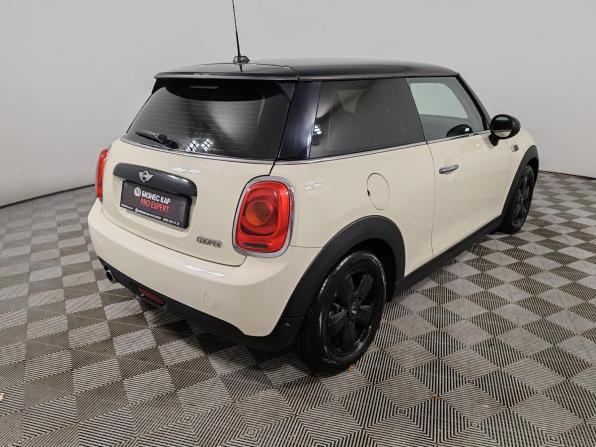 Mini Hatch III (F55/F56) с пробегом 2016 года, цена 1 499 000 рублей, 103429 км, хэтчбек, Автокод Объявления