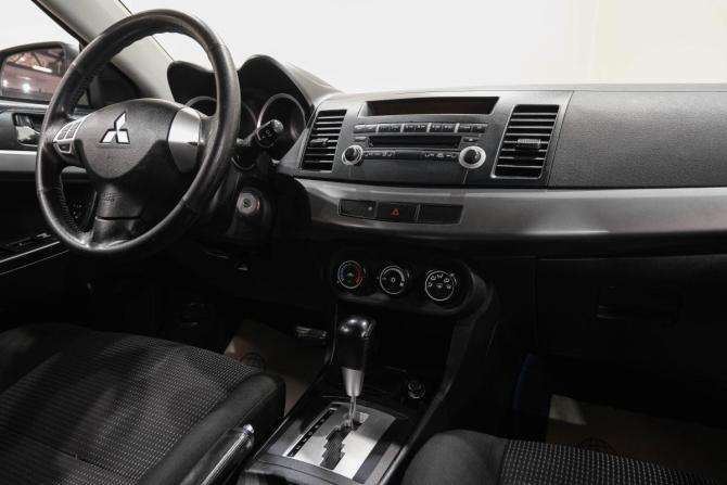 Mitsubishi Lancer X Рестайлинг с пробегом 2011 года, цена 799 000 рублей, 164100 км, седан, Автокод Объявления