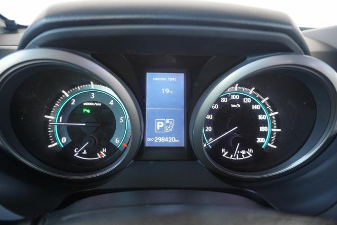 Toyota Land Cruiser Prado 150 Series с пробегом 2010 года, цена 2 390 000 рублей, 298420 км, внедорожник, Автокод Объявления