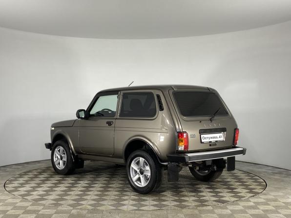 Lada (ВАЗ) Niva Legend с пробегом 2024 года, цена 900 000 рублей, 21775 км, внедорожник, Автокод Объявления