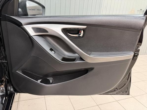 Hyundai Elantra V (MD) Рестайлинг с пробегом 2013 года, цена 1 020 000 рублей, 219722 км, седан, Автокод Объявления