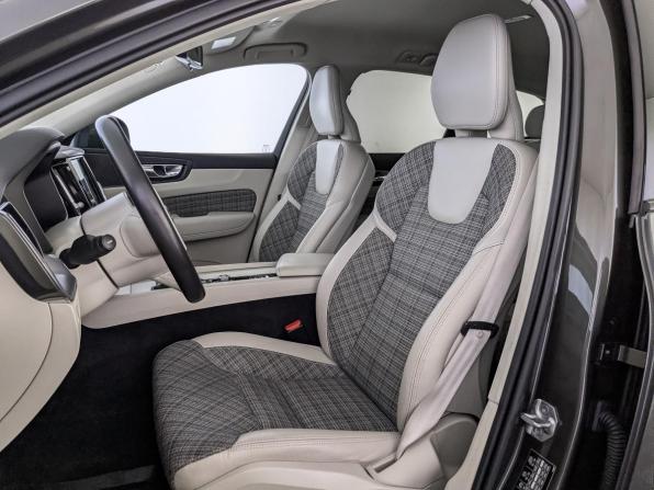Volvo XC60 II с пробегом 2020 года, цена 3 800 000 рублей, 93905 км, внедорожник, Автокод Объявления